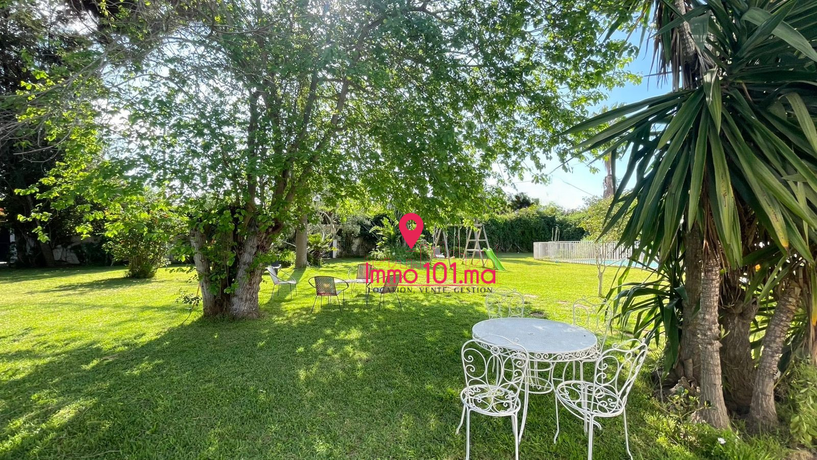 Villa plain-pied à vendre à Souissi SIV2410